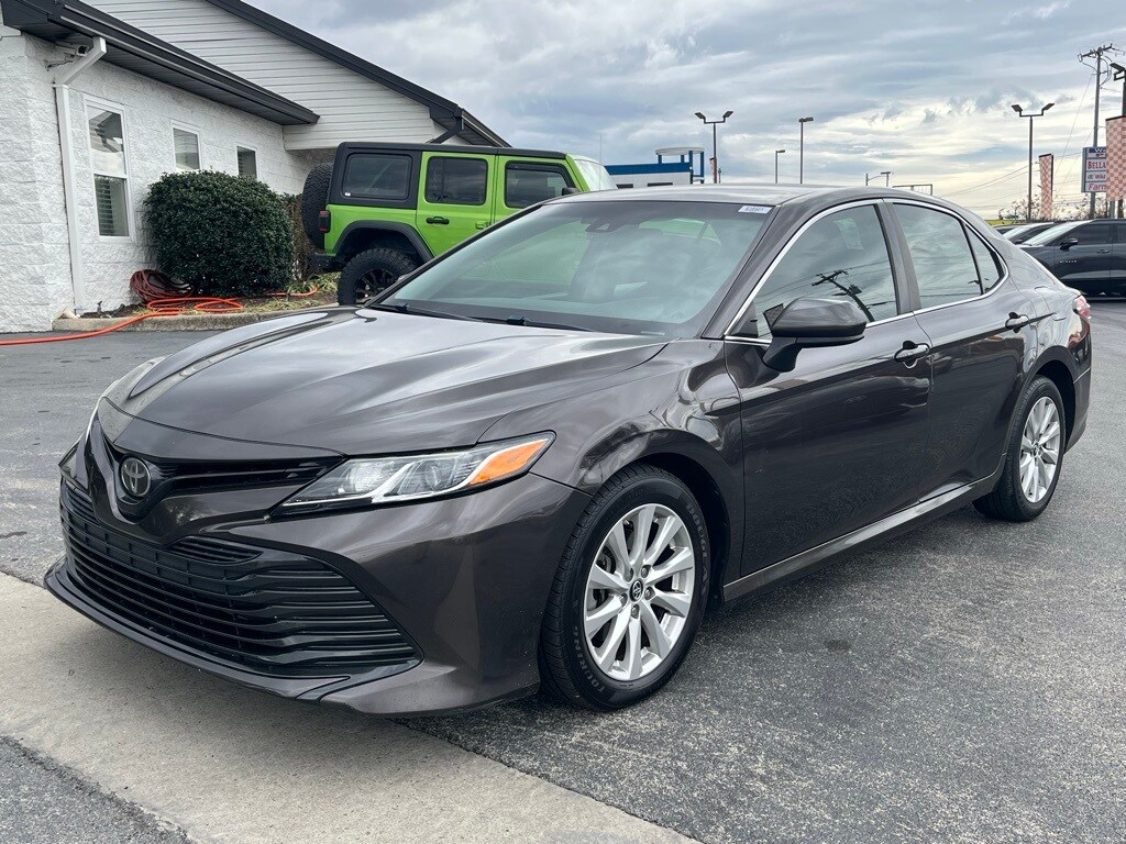 Used 2018 Toyota Camry LE Sedan