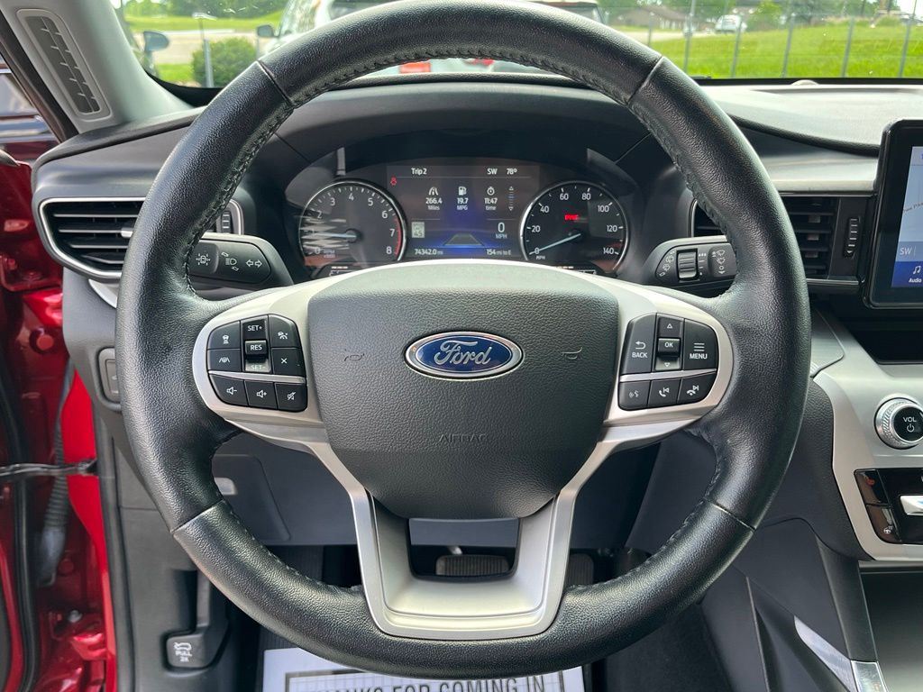 2022 Ford Explorer XLT - Photo 13