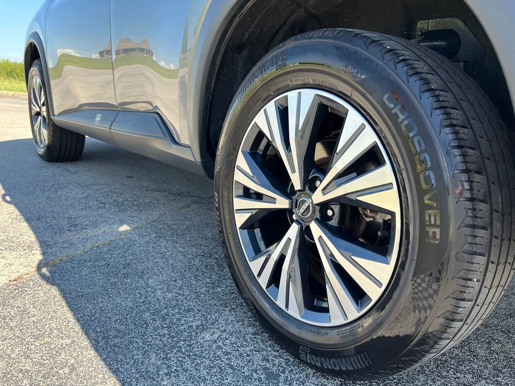 2022 Nissan Rogue SV - Photo 12