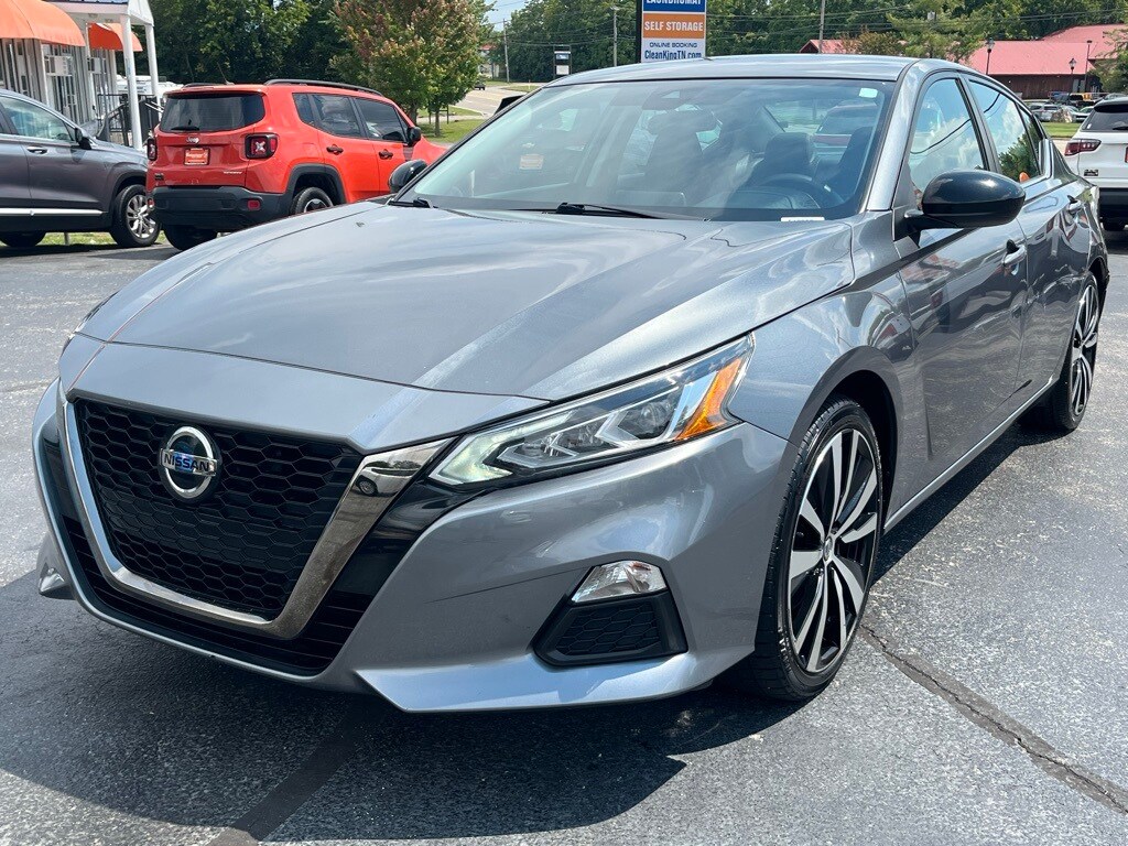 2020 Nissan Altima 2.5 SR photo 3