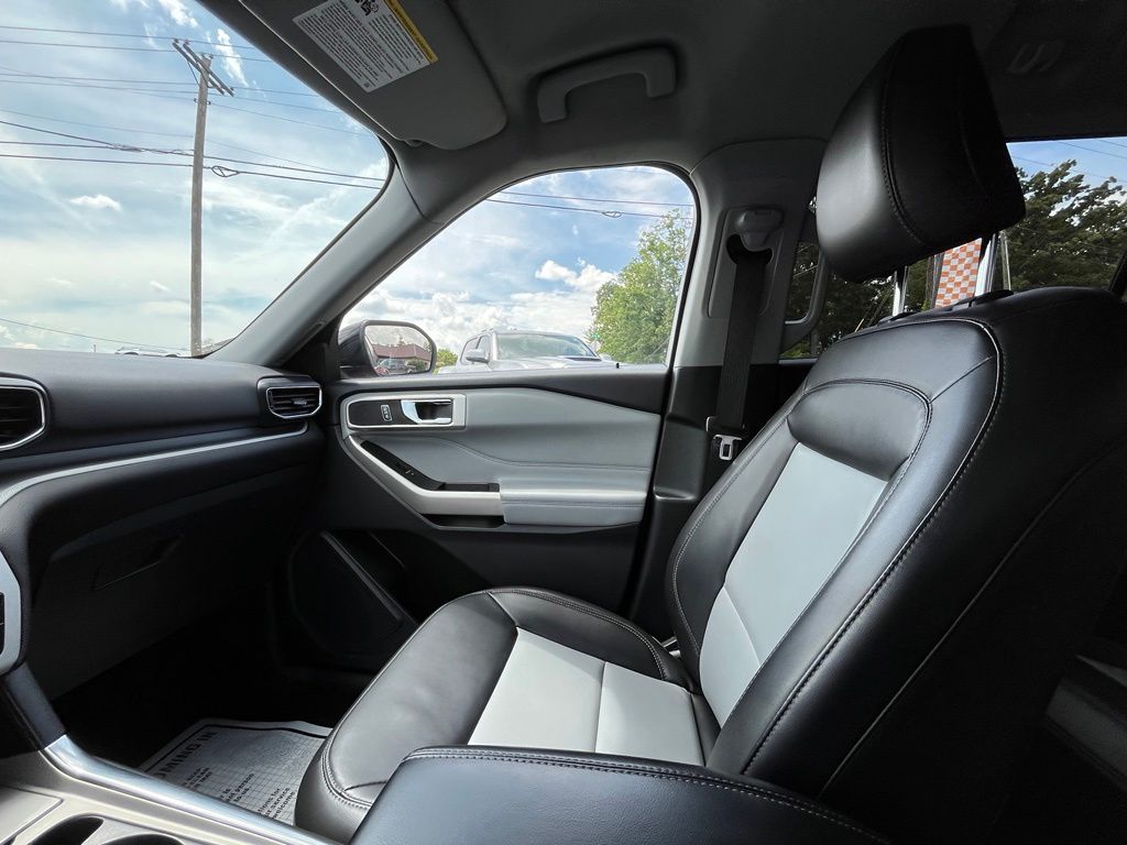 2022 Ford Explorer XLT - Photo 20