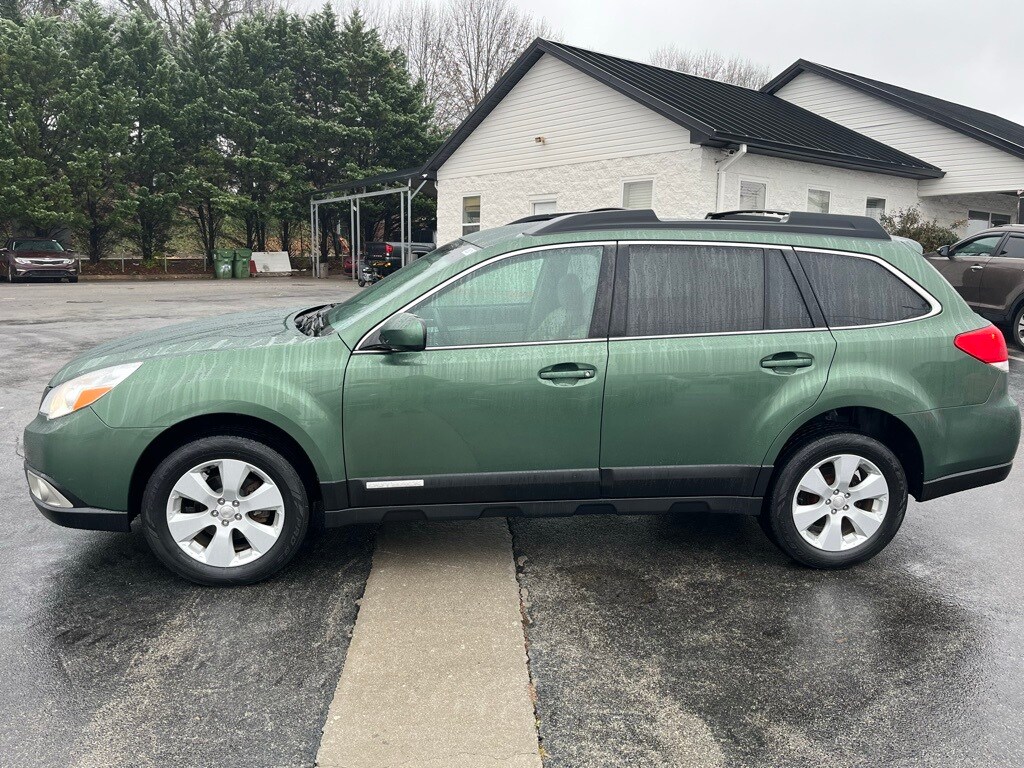 Used 2010 Subaru Outback 2.5i Premium SUV