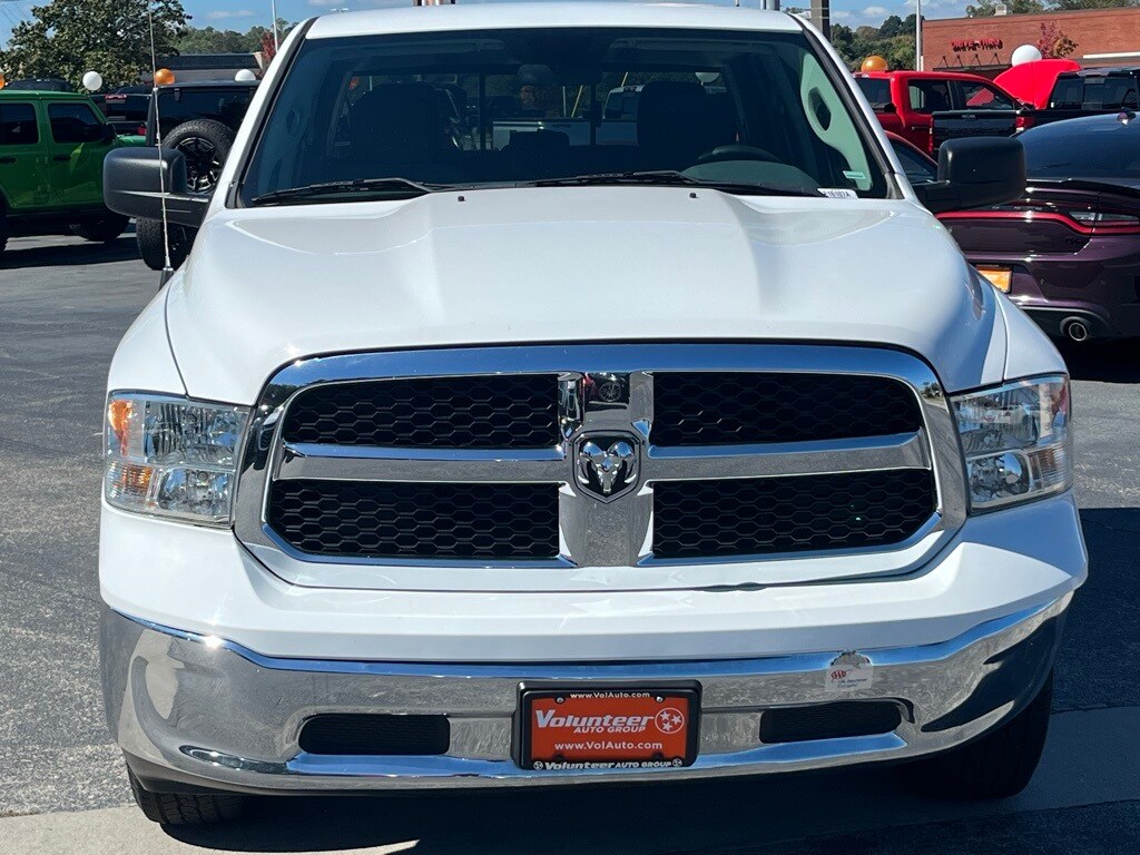 2020 Ram 1500 Classic SLT photo 2