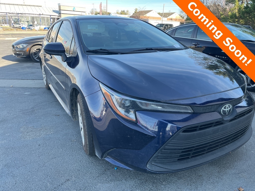 2024 Toyota Corolla LE's photo