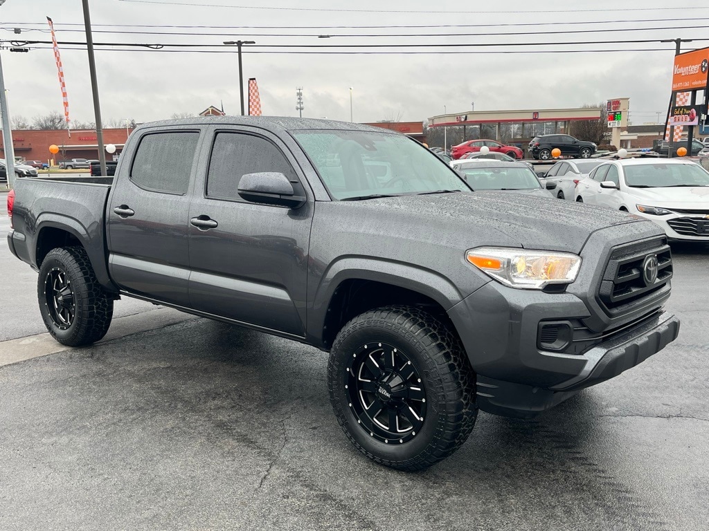 2021 Toyota Tacoma SR's photo