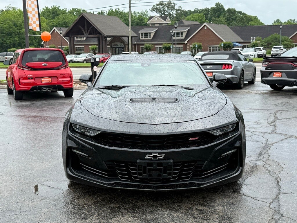 2019 Chevrolet Camaro SS photo 2