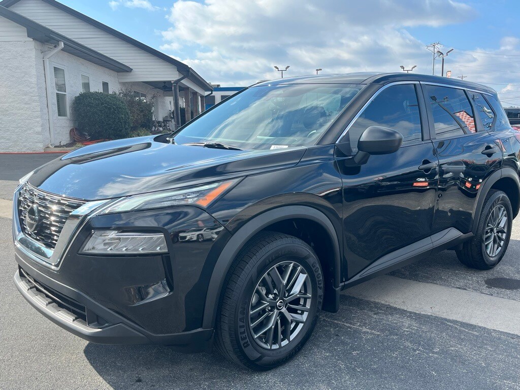 2021 Nissan Rogue S photo 3