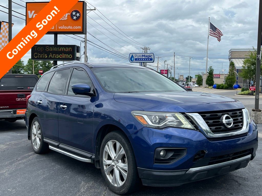 2019 Nissan Pathfinder SL 2WD's photo