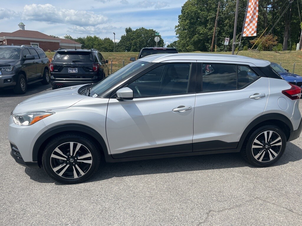 2019 Nissan Kicks SV photo 4