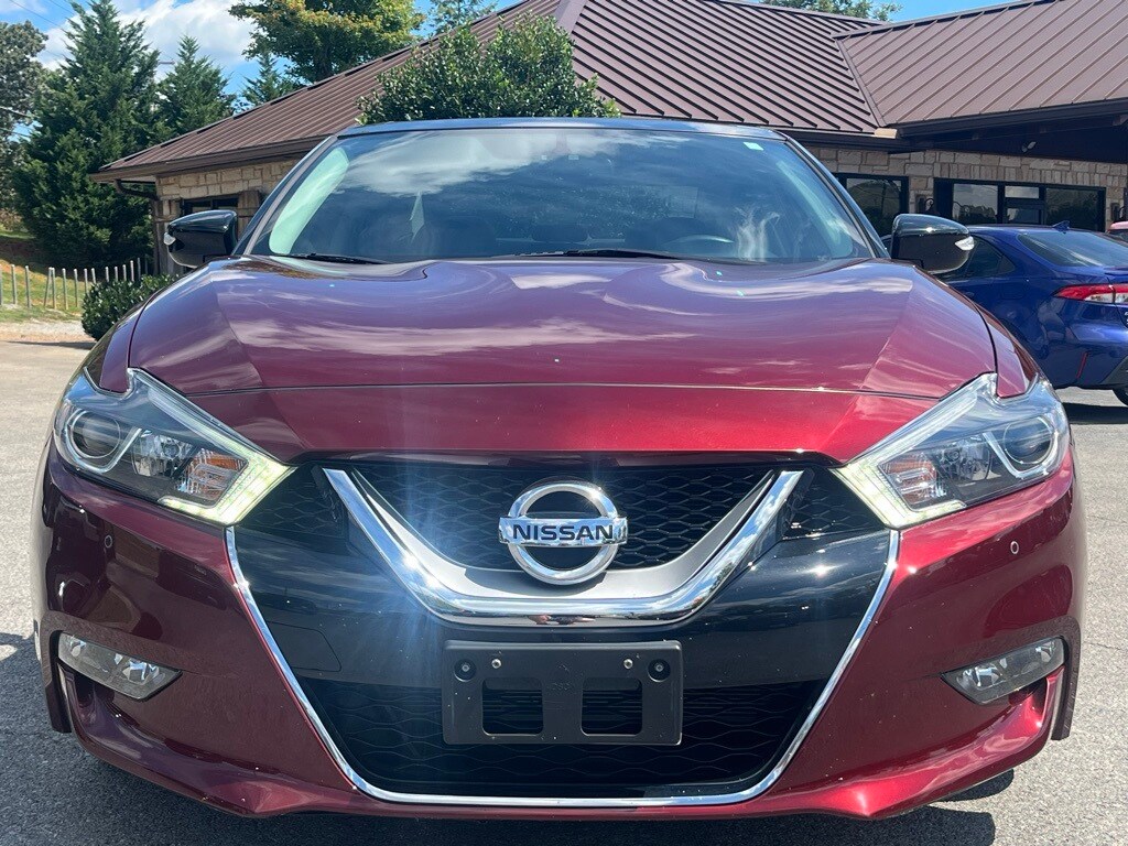 2017 Nissan Maxima SL photo 2