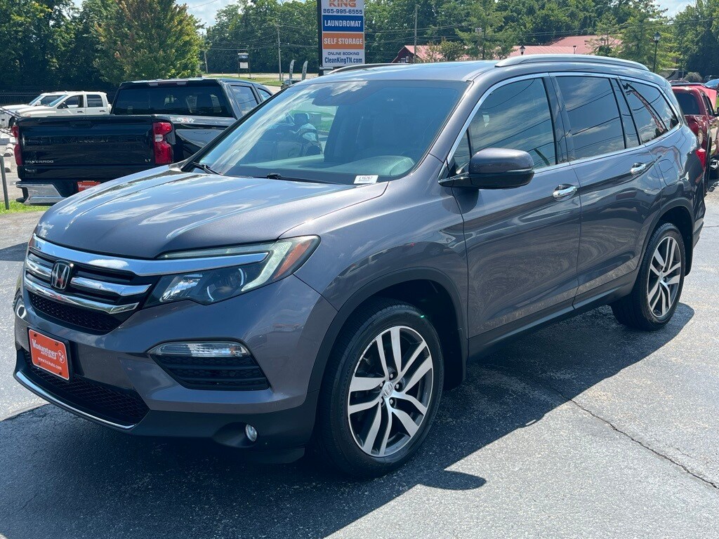 2017 Honda Pilot Touring photo 3