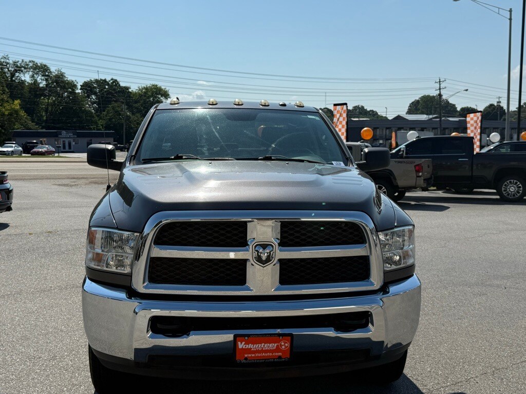2018 Ram 2500 Tradesman photo 2