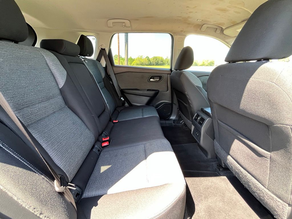 2022 Nissan Rogue SV - Photo 29