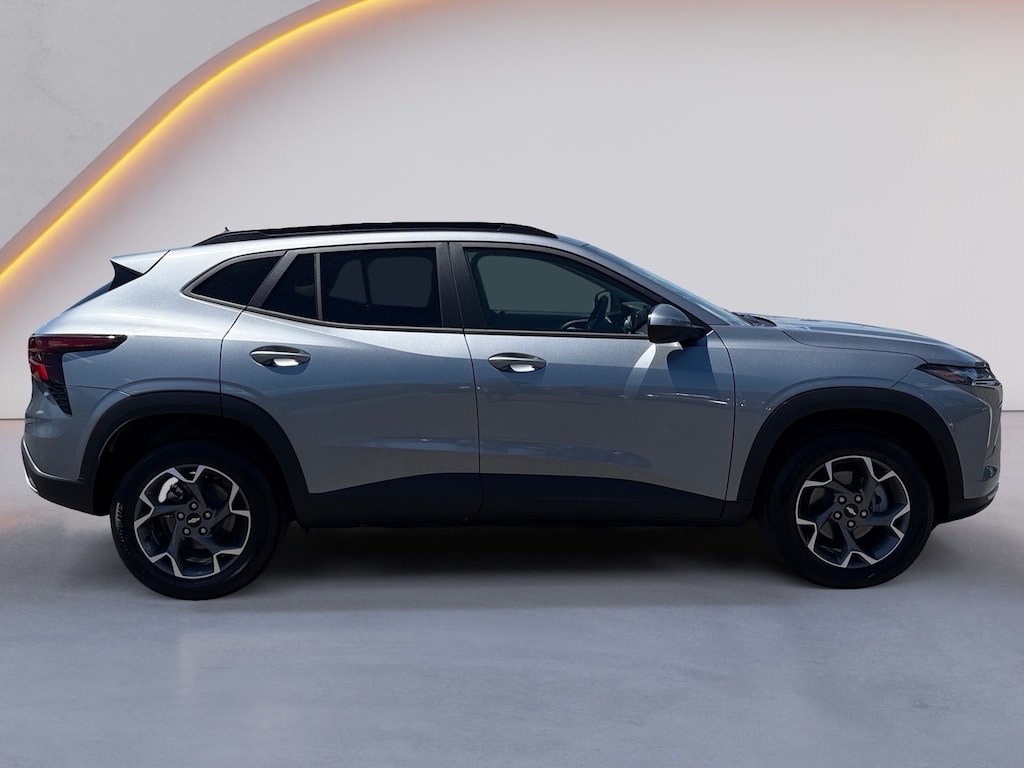 New 2026 Chevrolet Trax LT SUV