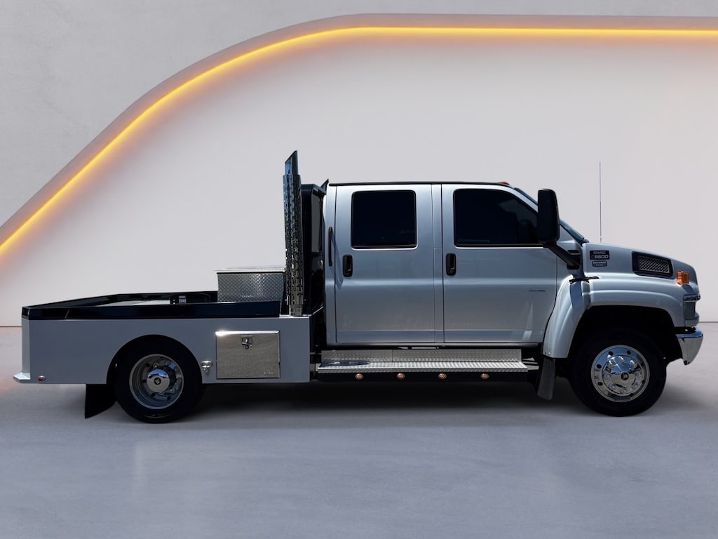 Used 2004 GMC Topkick C5500 C5500 Chassis Cab Truck