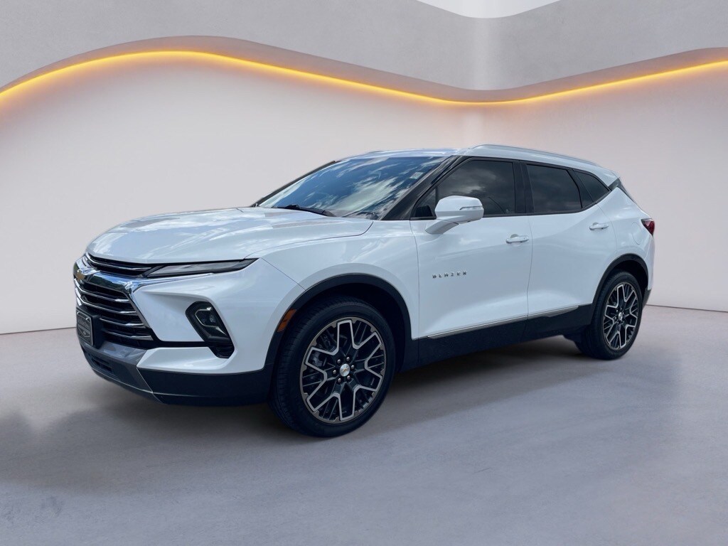 2023 Chevrolet Blazer Premier photo 3