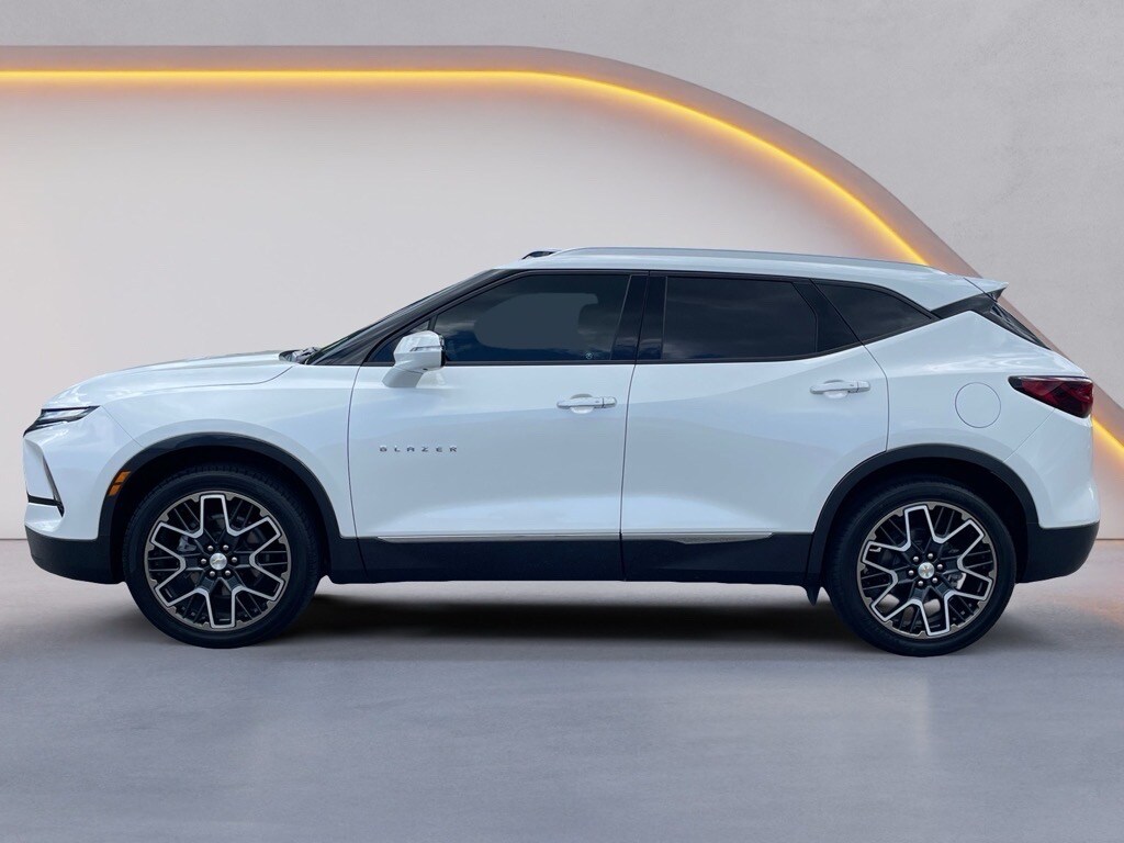 2023 Chevrolet Blazer Premier photo 4