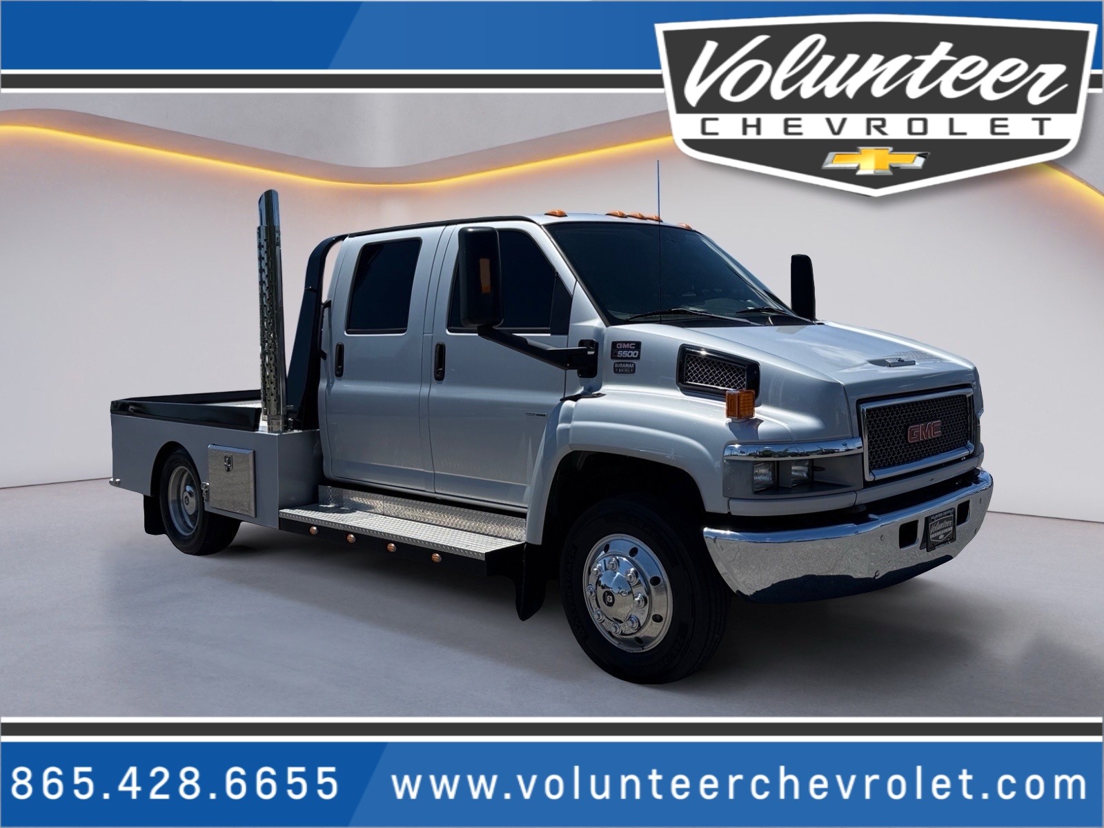 2004 GMC TopKick's photo