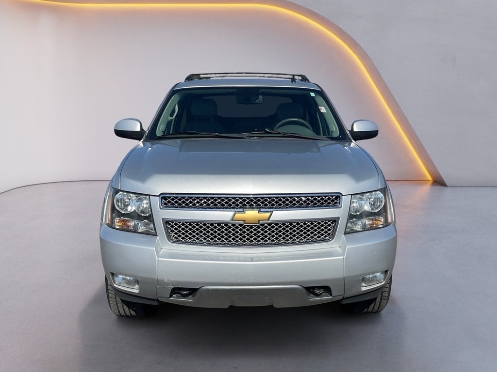 Used 2013 Chevrolet Avalanche LT with VIN 3GNTKFE7XDG325618 for sale in Sevierville, TN