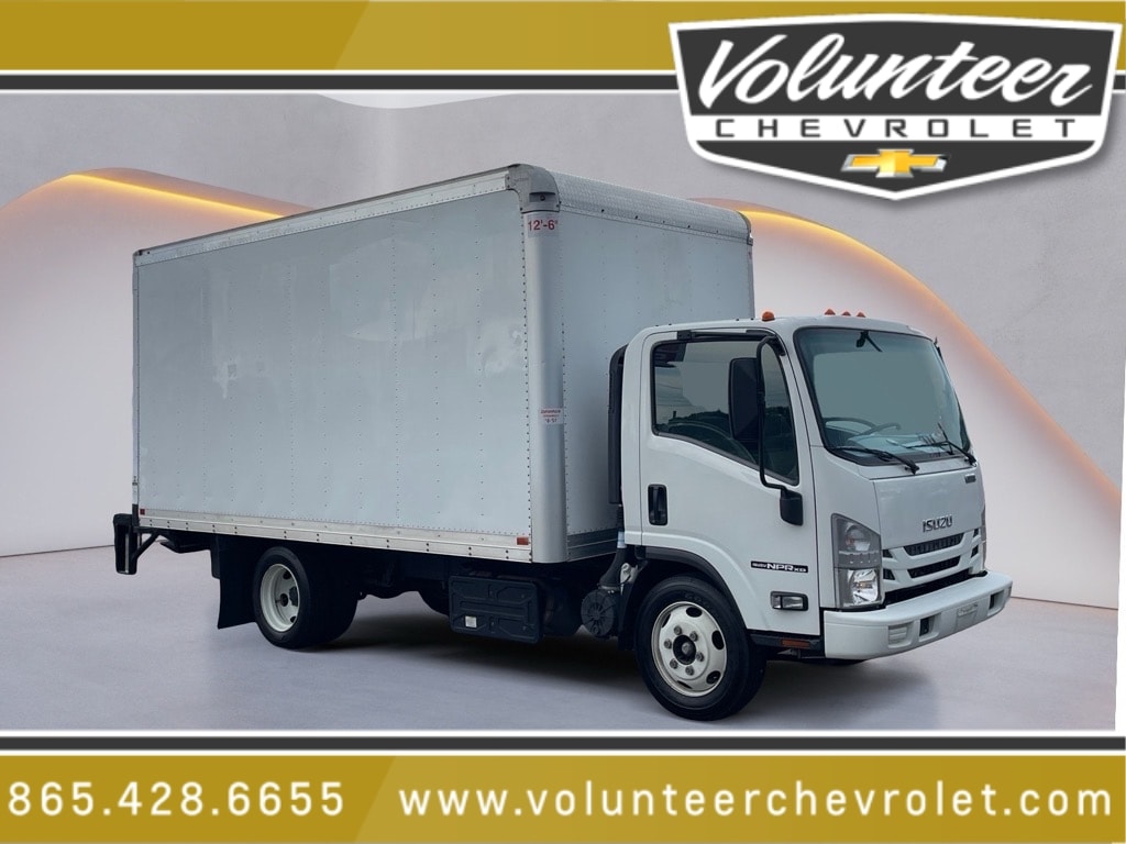 2021 Isuzu NPR HD's photo