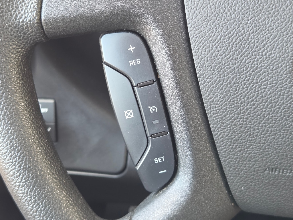 2022 Chevrolet Express Passenger LS - Photo 19