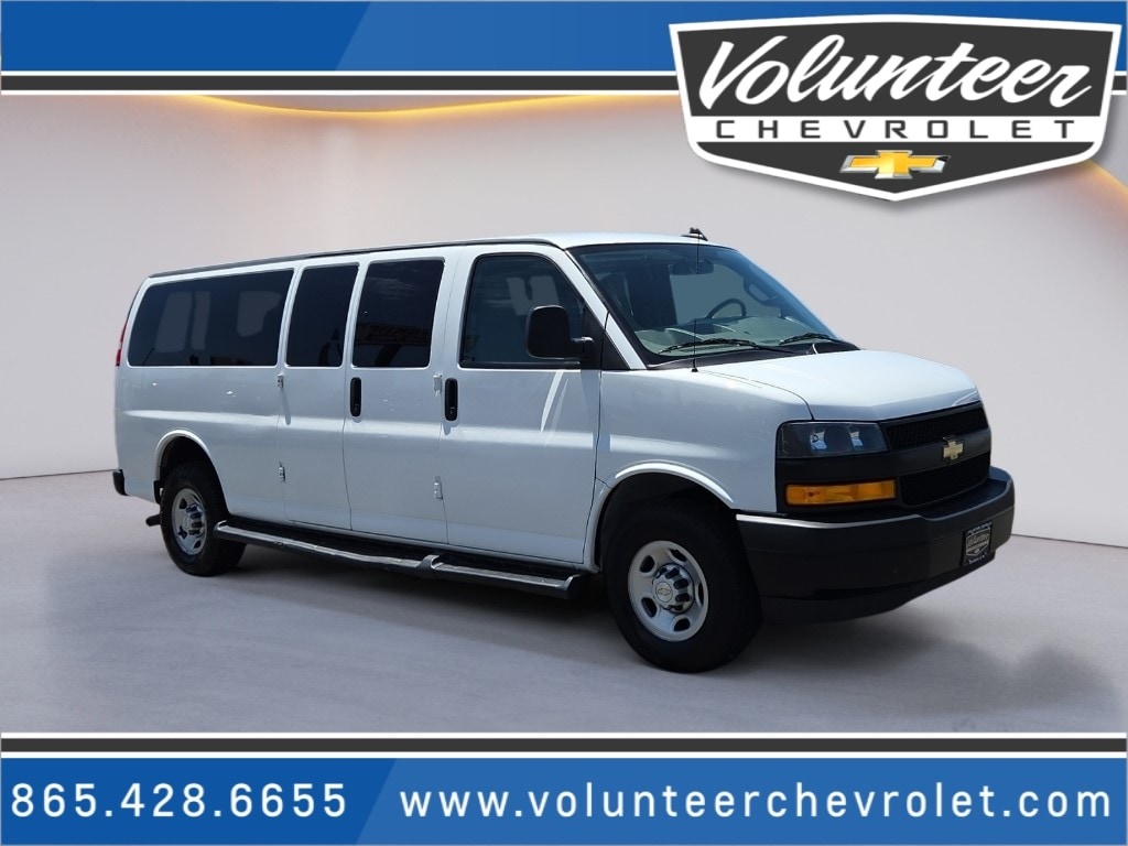 2022 Chevrolet Express Passenger