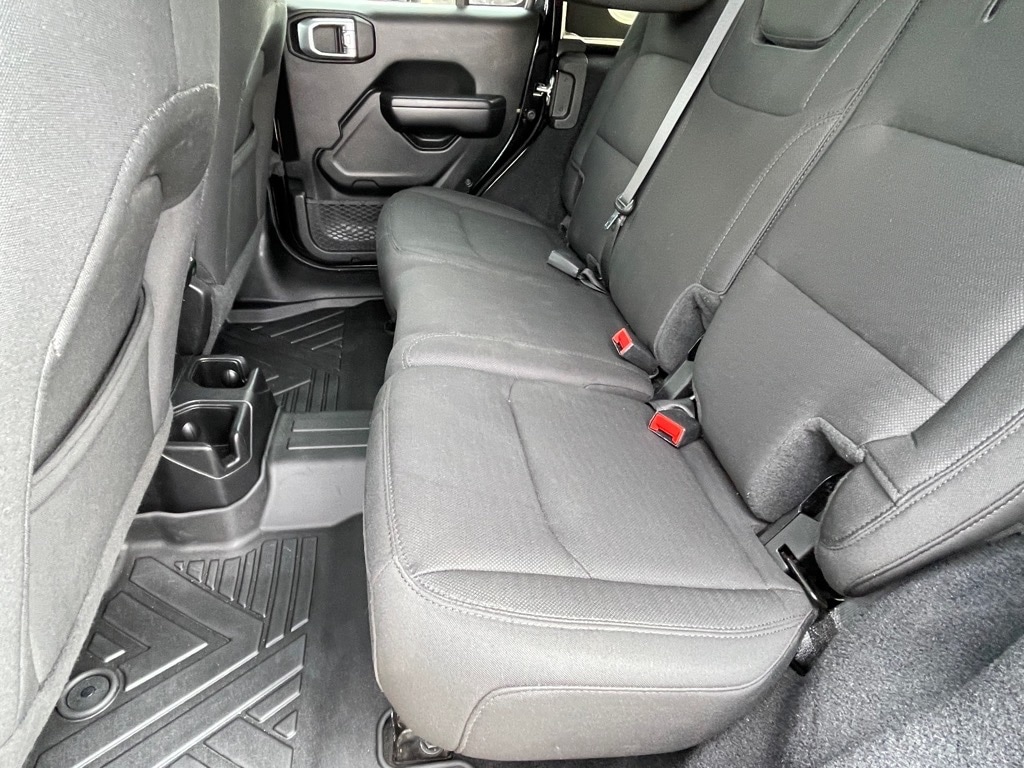 2021 Jeep Wrangler Unlimited Altitude - Photo 11