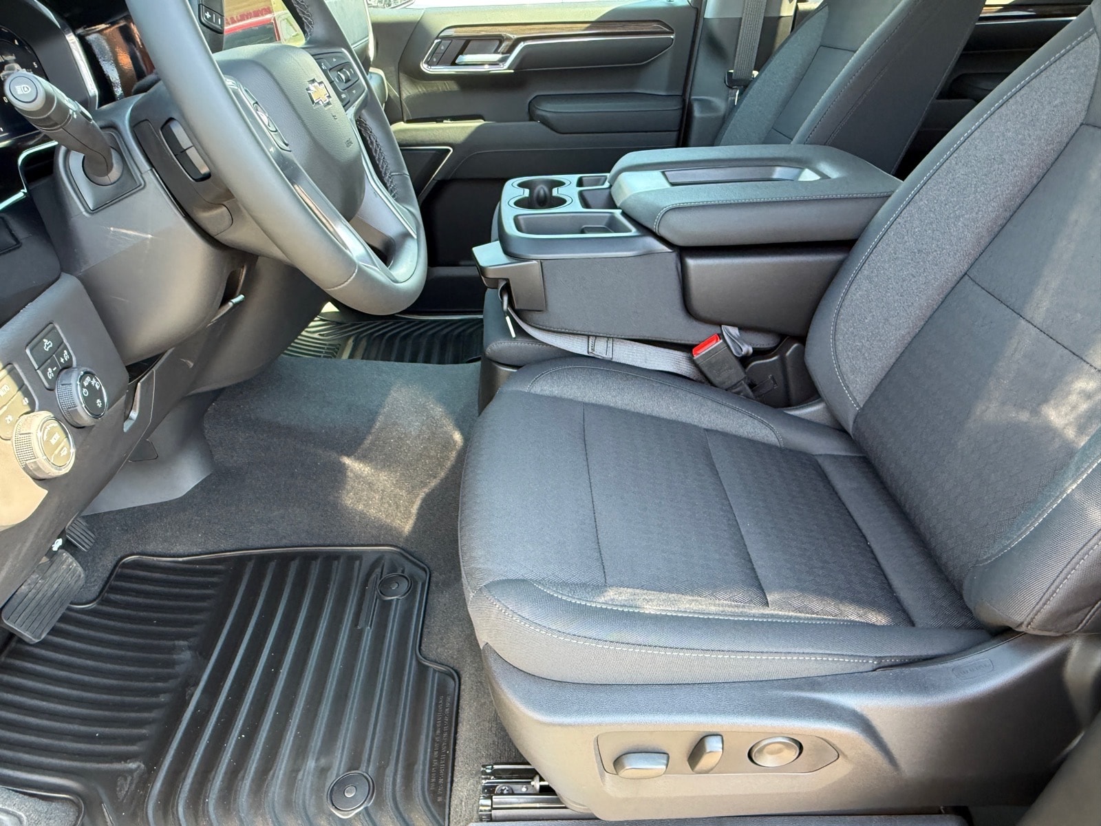 2026 Chevrolet Silverado 1500 LT - Photo 13