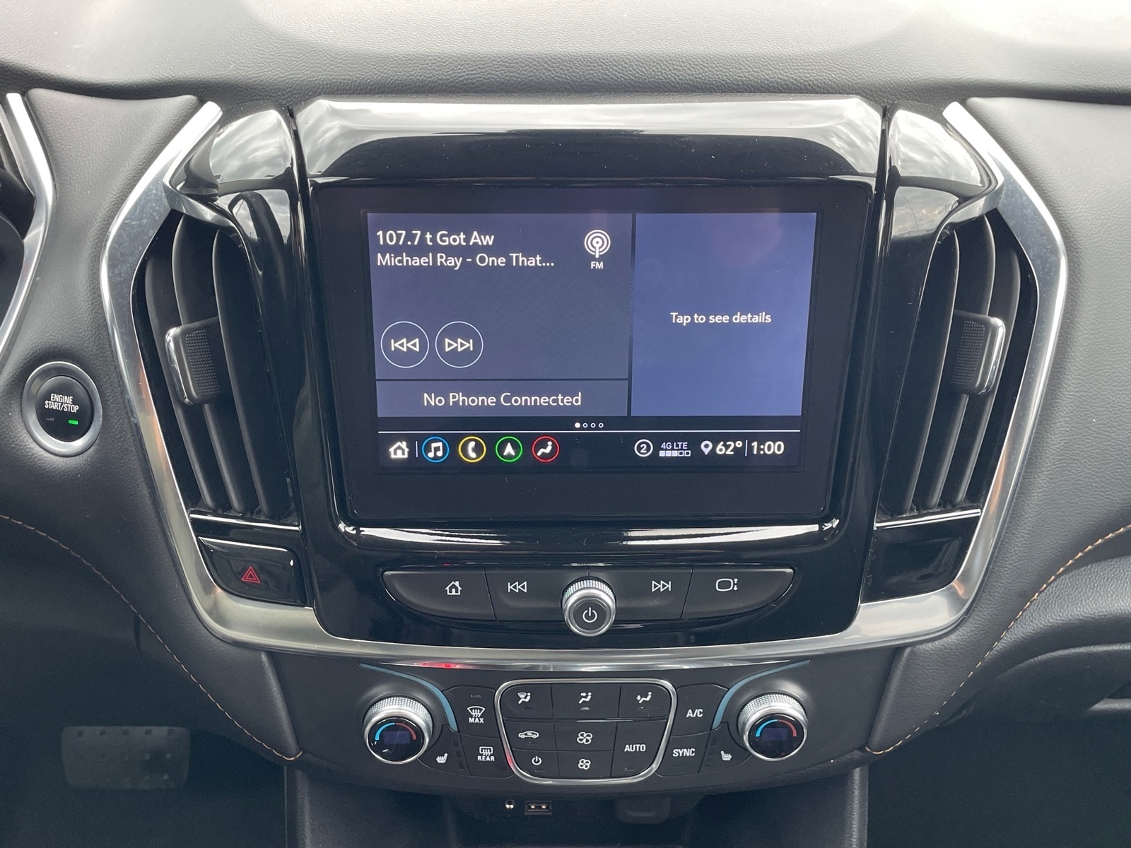 2021 Chevrolet Traverse 3LT - Photo 18