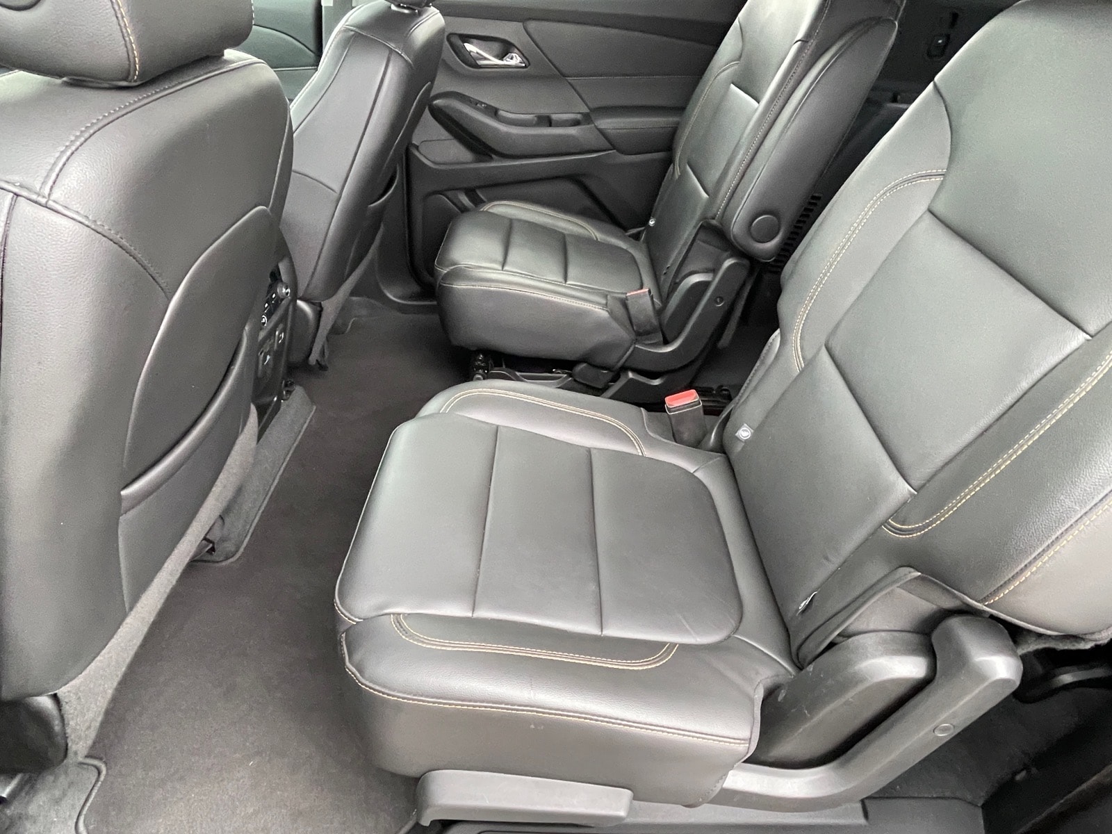 2021 Chevrolet Traverse 3LT - Photo 12