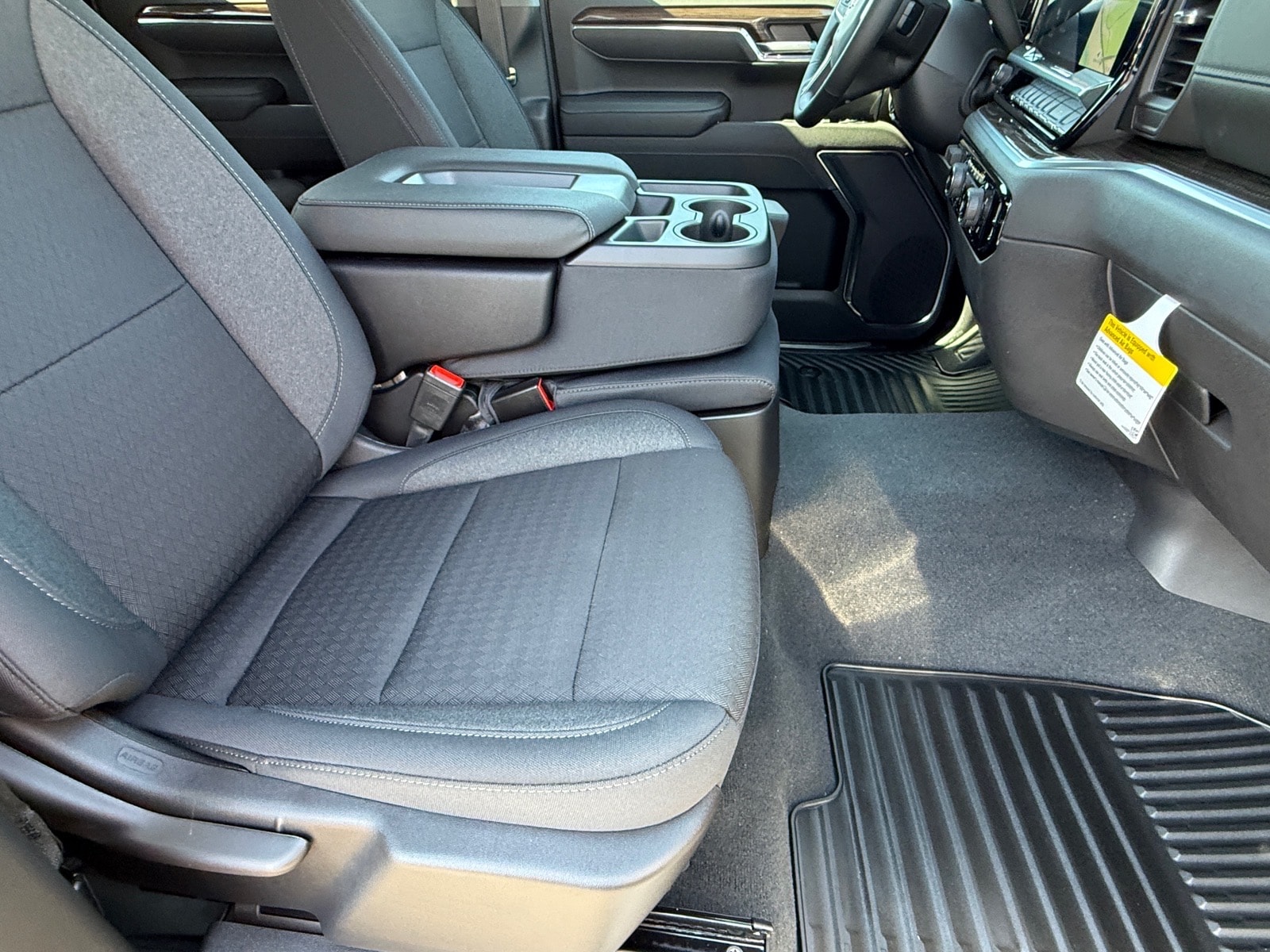 2026 Chevrolet Silverado 1500 LT - Photo 10