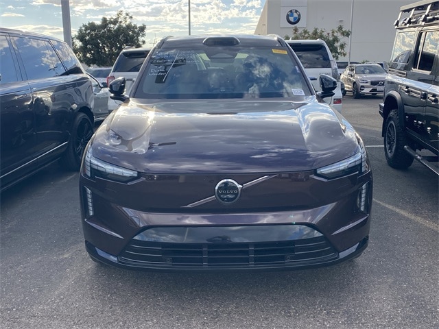 Certified 2025 Volvo EX90 Ultra with VIN 7JDE23KL6SG001552 for sale in Glendale, AZ