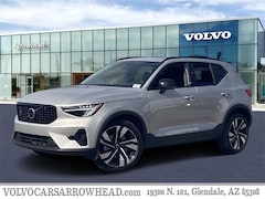 2023 Volvo XC40 B4 FWD Plus Dark SUV