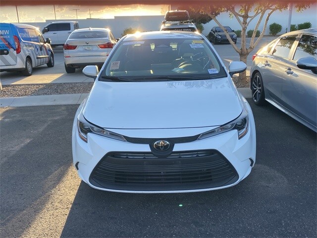 2024 Toyota Corolla LE photo 2