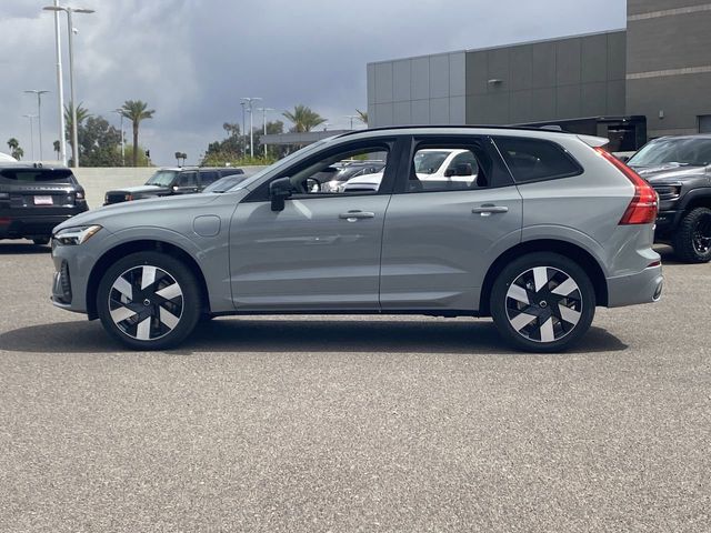 2025 Volvo XC60 Plus - Photo 10