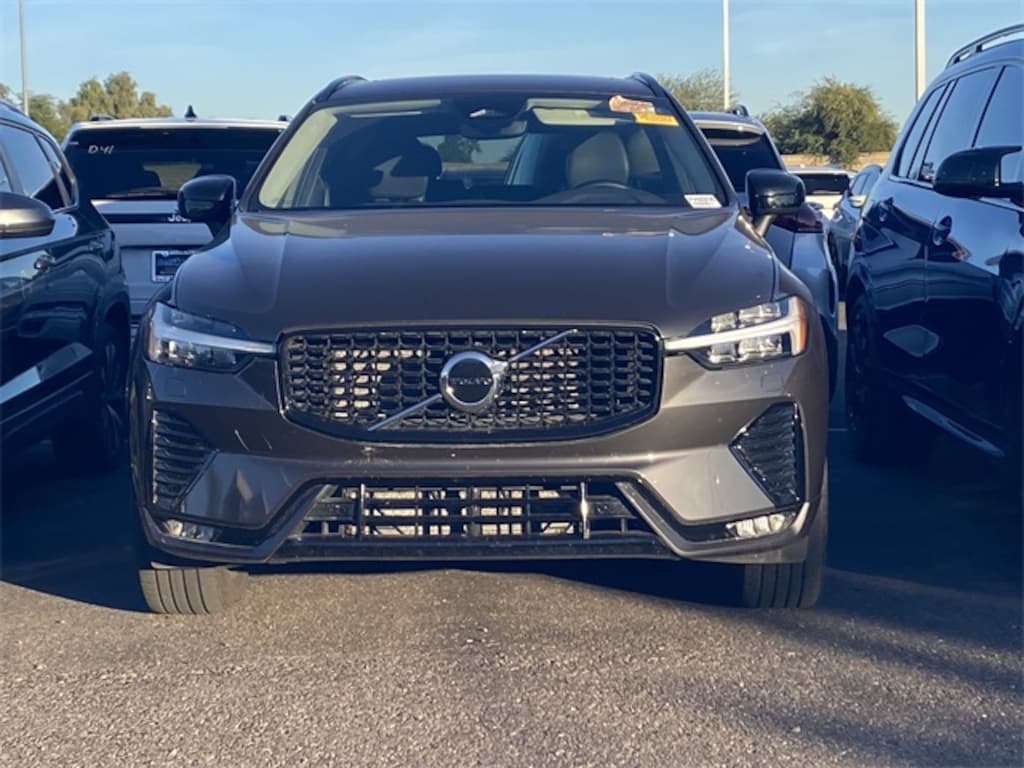 Used 2025 Volvo XC60 B5 Core SUV