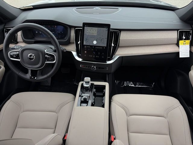 2026 Volvo XC90 Plus - Photo 16