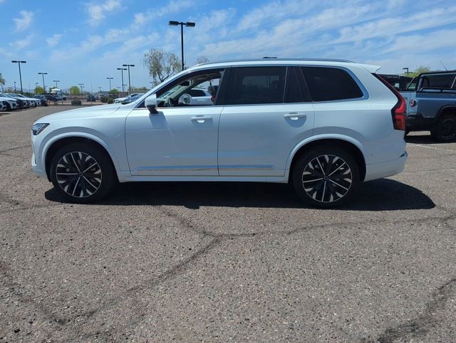 2025 Volvo XC90 Plus - Photo 10