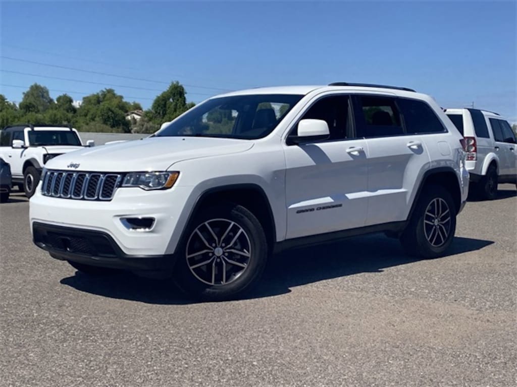 Used 2021 Jeep Grand Cherokee Laredo SUV