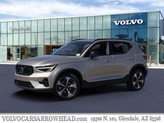 2023 Volvo XC40 B5 AWD Plus Dark SUV