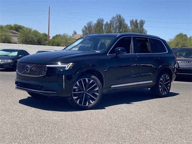 2025 Volvo XC90 Plus photo 2