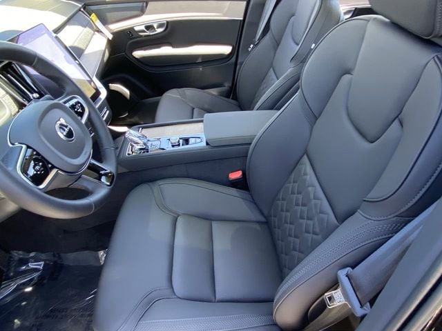 2025 Volvo XC90 Plus - Photo 20