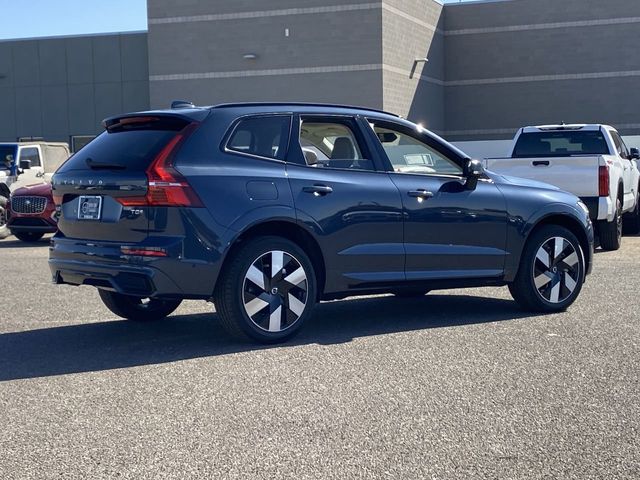 2025 Volvo XC60 Plus - Photo 7