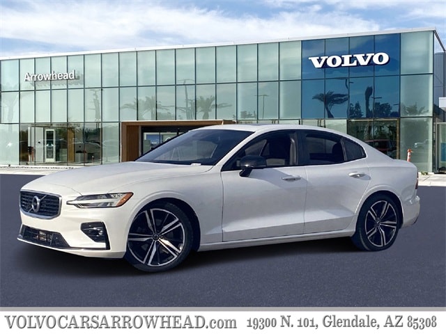 2019 Volvo S60 R-Design's photo