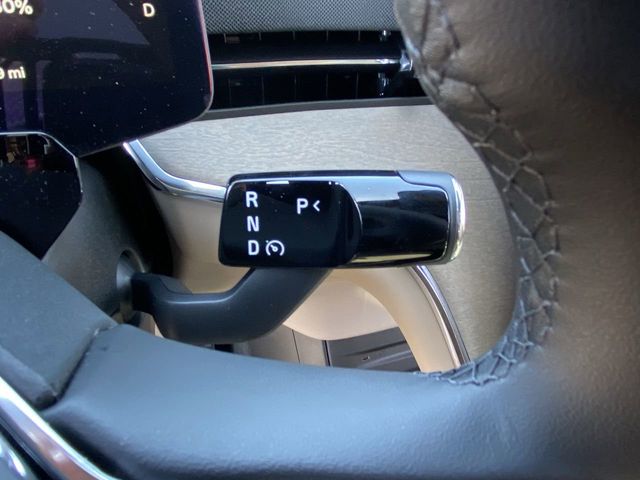 2025 Volvo EX90 Plus - Photo 23