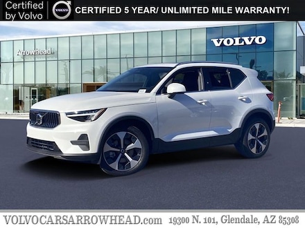2025 Volvo XC40 B5 Core Bright Theme SUV