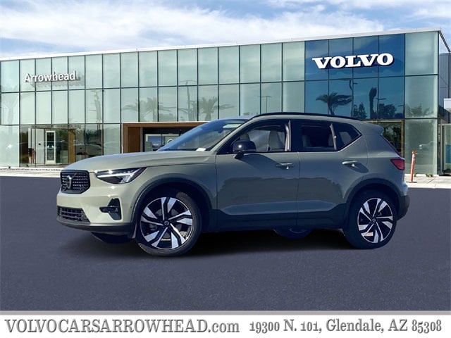 2025 Volvo XC40 Plus