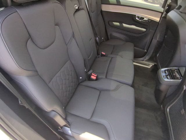 2025 Volvo XC90 Plus - Photo 15