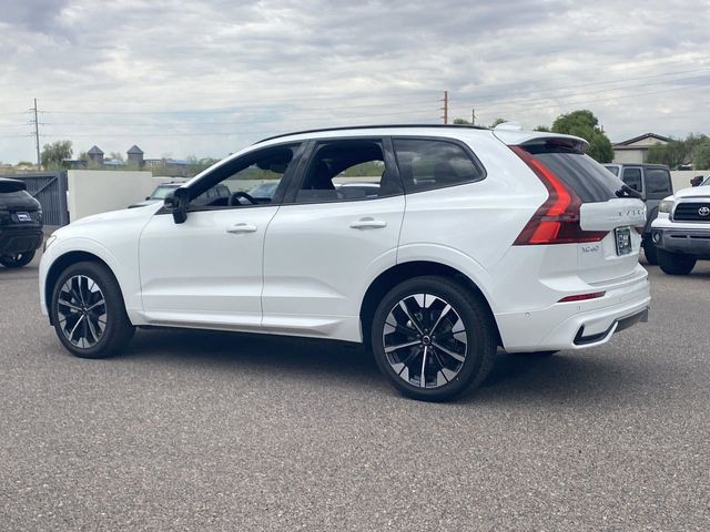 2026 Volvo XC60 Plus - Photo 9
