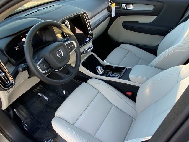 2026 Volvo XC40 Ultra - Photo 19